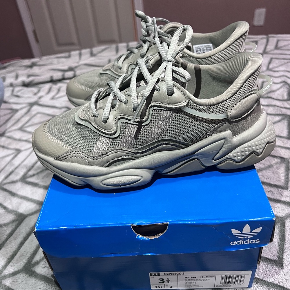 Adidas Ozweego